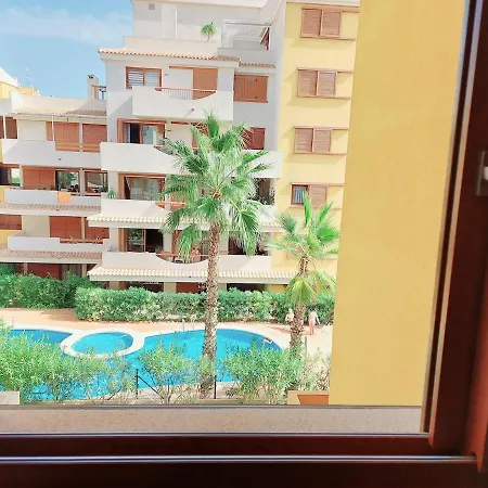 Apartamento En Punta Prima Con 3 Piscinas, 2 Dormitorios,2 Baños ,parking Y Seguridad 24 Torrevieja